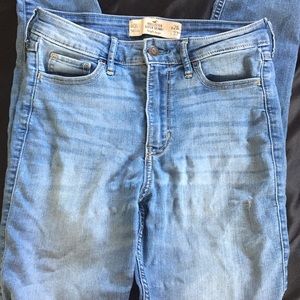 Hollister Super High Rise Jeans